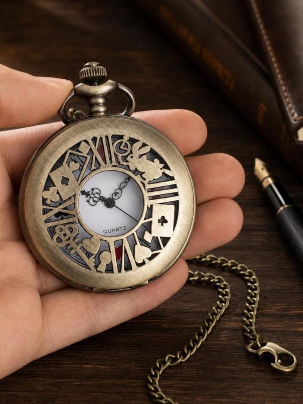 Antique-Style Brass Pocket Watch Necklace - Vintage Bronze Finish